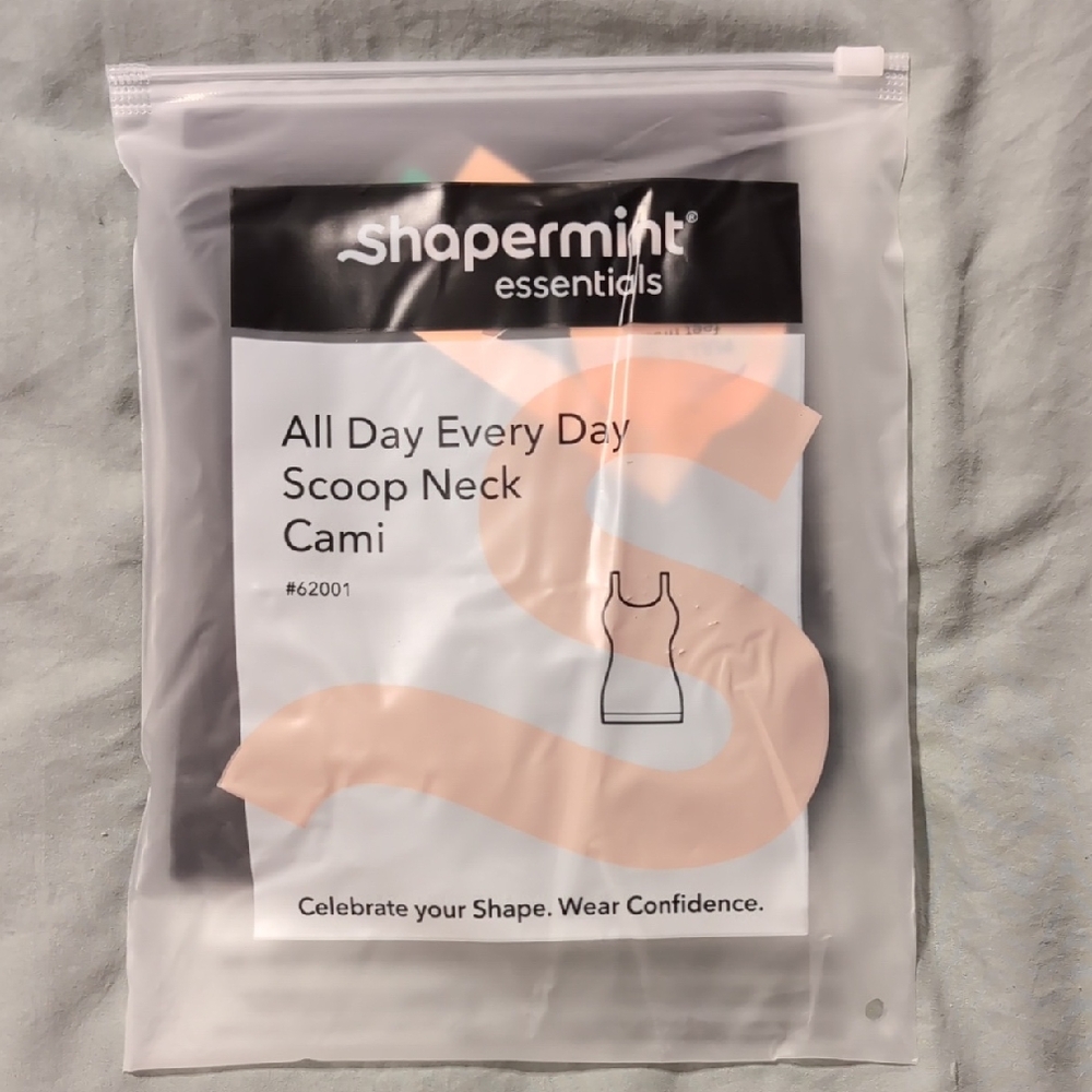 Shapermint Essentials Scoop Neck Cami